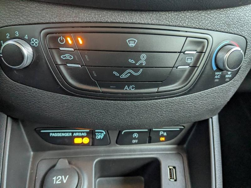 FORD Tourneo Courier d’occasion à vendre à MARSEILLE chez AIX AUTOMOBILES (Photo 17)