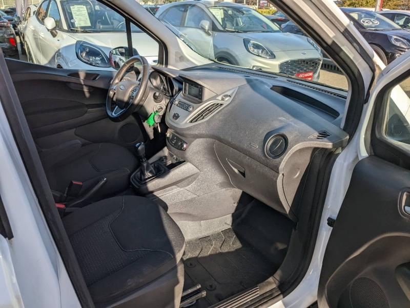 FORD Transit Courier VUL d’occasion à vendre à MARSEILLE chez AIX AUTOMOBILES (Photo 7)
