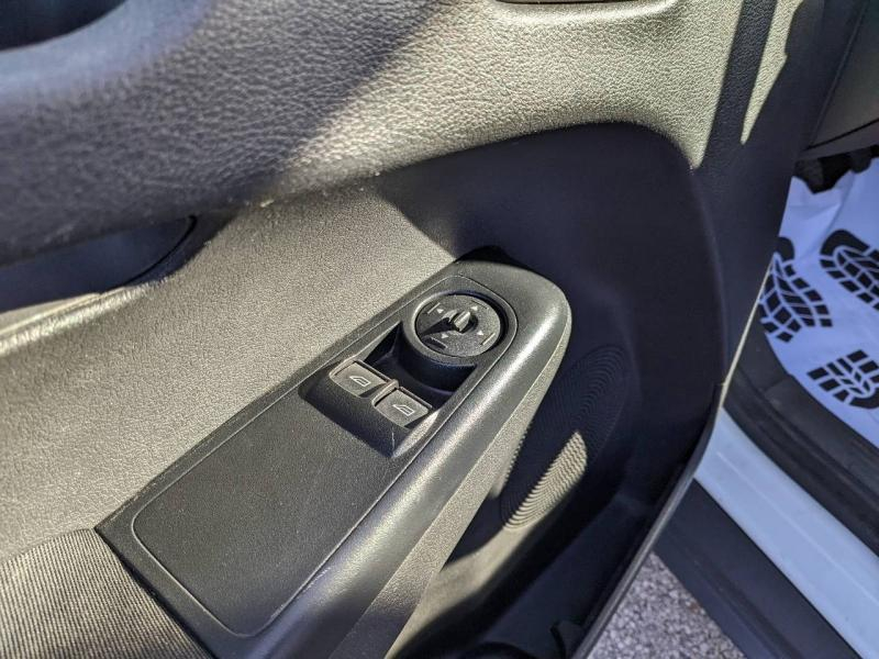 FORD Transit Courier VUL d’occasion à vendre à MARSEILLE chez AIX AUTOMOBILES (Photo 15)