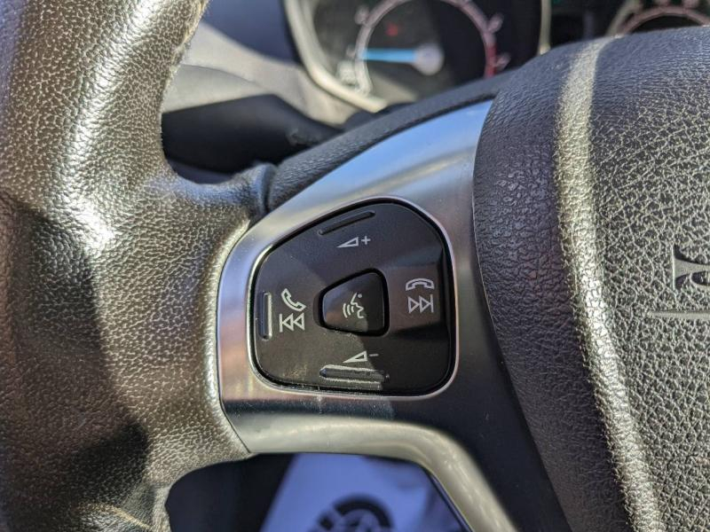 FORD Transit Courier VUL d’occasion à vendre à MARSEILLE chez AIX AUTOMOBILES (Photo 16)