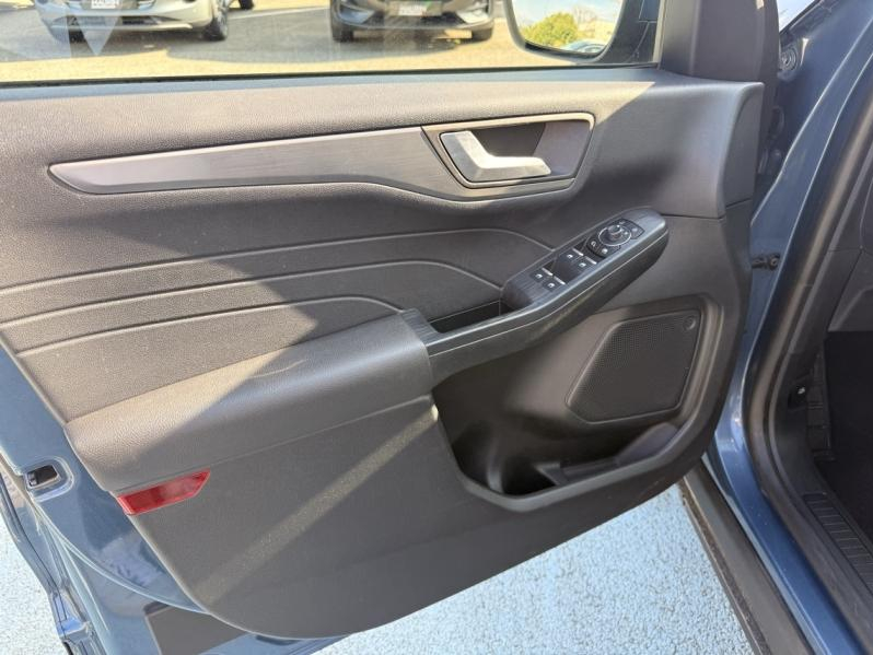 FORD Kuga d’occasion à vendre à MARSEILLE chez AIX AUTOMOBILES (Photo 9)